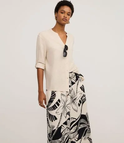 Pollera Evasê en Viscolino con Estampa de Palmeras y Follajes 2