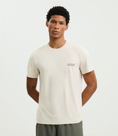Remera Regular en Poliamida con Tecnologia Dry y Estampa Lettering Seeking My Highs