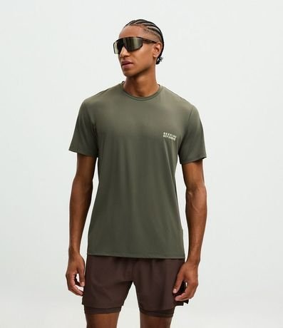 Remera Regular en Poliamida con Tecnologia Dry y Estampa Lettering Seeking My Highs