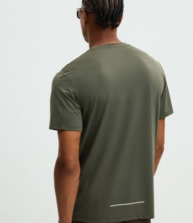 Remera Regular en Poliamida con Tecnologia Dry y Estampa Lettering Seeking My Highs 3