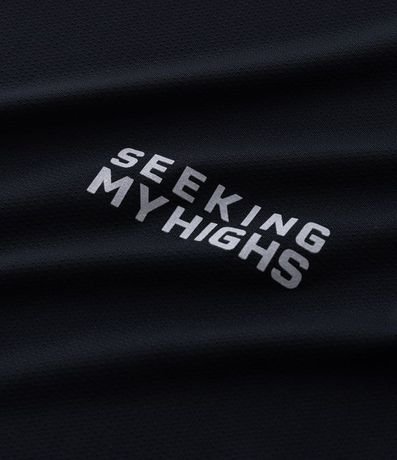 Remera Regular en Poliamida con Tecnologia Dry y Estampa Lettering Seeking My Highs 10