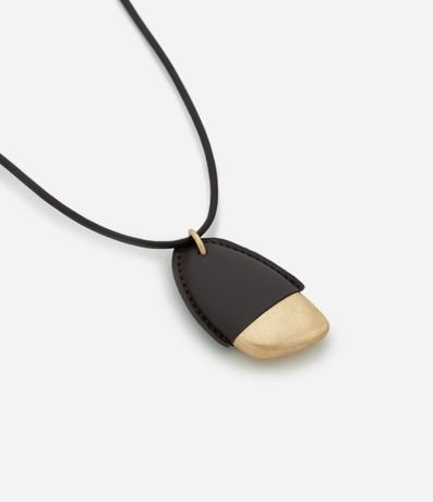 Collar Largo en PU con Colgante de Forma Orgánica 3