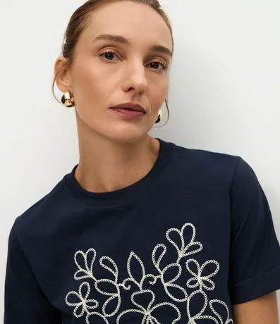 Remera en Algodón con Bordado Delantero 3