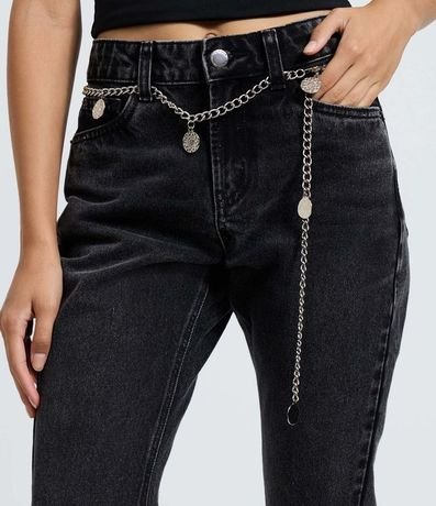 Pantalón Flare en Jeans con Cinturón cadena 4