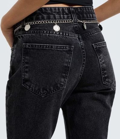 Pantalón Flare en Jeans con Cinturón cadena 5