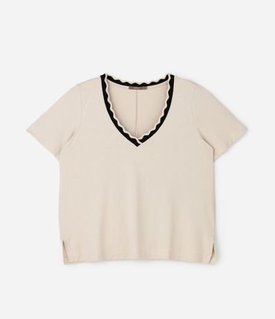 Blusa en Viscolycra con Cuello de Ondinha Curve & Plus Size