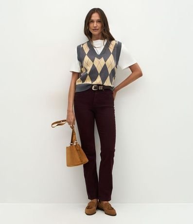 Pantalón Slim Cintura Mediana en Jeans con Elastano y Encaje