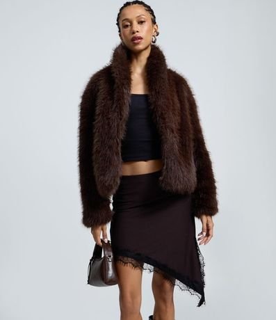 Pollera en Crepé con Ruedo Asimétrico de Encaje 2