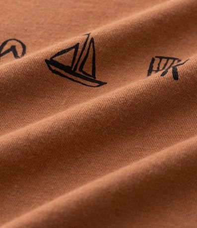 Remera en Algodón con Estampado de Íconos Playeros 6