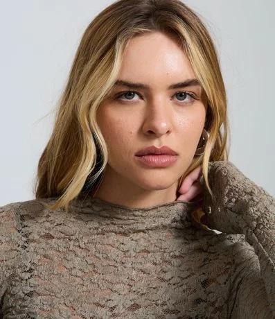 Blusa Manga Larga en Encaje Texturizada 4