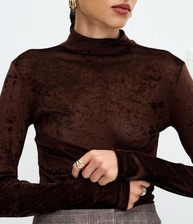 Blusa Manga Larga en Tule Atercipelado con Cuello Alto 4