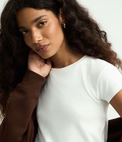 Blusa Básica Ajustada en Algodón con Cuello Redondo 3