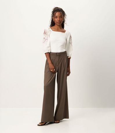 Blusa en Rib con Manga 3/4 y Estampado Bordada 3