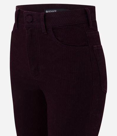 Pantalón Boot Cut Acanalada en Sarga con Botón Forrado 6