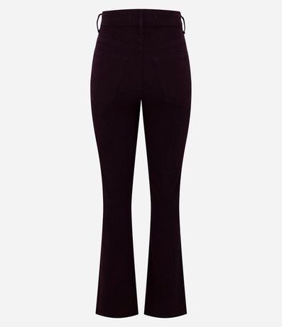 Pantalón Boot Cut Acanalada en Sarga con Botón Forrado 7