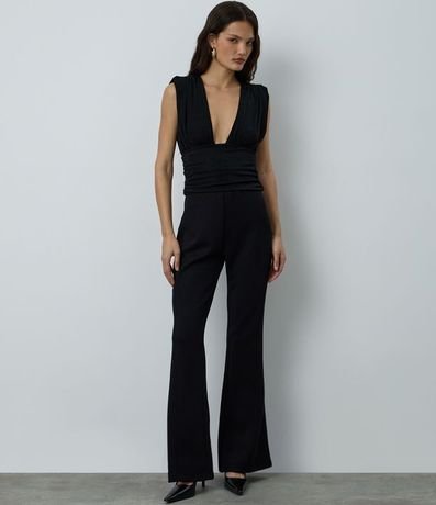 Blusa en Rib con Escote Profundo y Hombrera 2