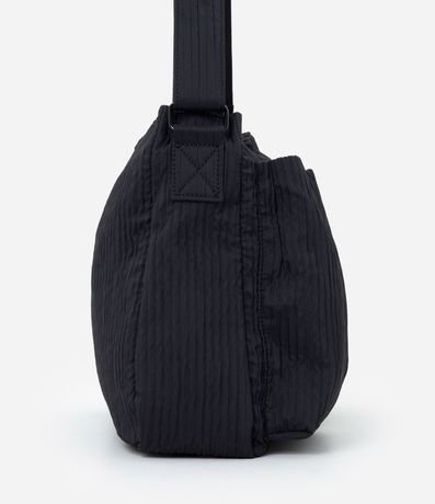 Cartera Masculina Messenger Texturizada con Bolsillos Delanteros 3