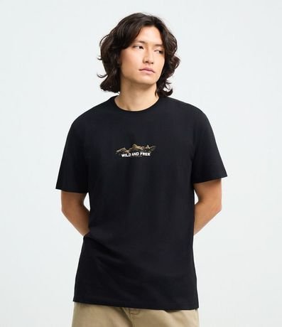 Remera en Media Malla Manga Corta con Lettering Wild and Free