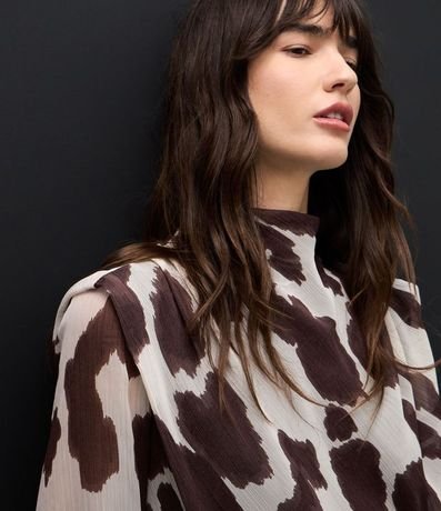 Blusa Manga Larga Animal Print con Cuello Alto 5