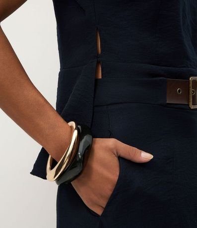 Blusa Manga Corta en Crepé con Bajo Peplum 3