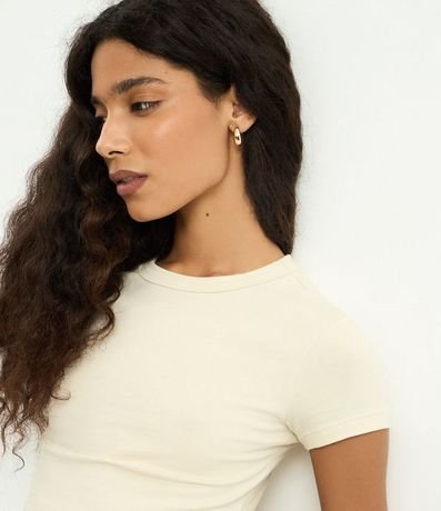Blusa Baby Tee en Algodón con Sisa Deslocada 4
