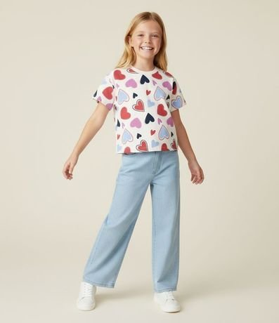 Remera Infantil Boxy en Algodón con Estampa de Corazones – Talle 5 a 14 años