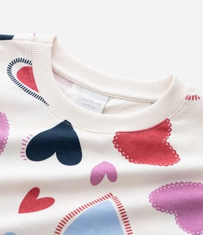 Remera Infantil Boxy en Algodón con Estampa de Corazones – Talle 5 a 14 años 4