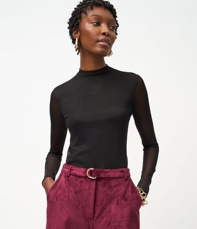 Blusa en Tule con Manga Larga y Cuello Justo