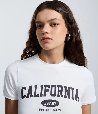 Remera New T-Shirt en Algodón con Lettering California 3