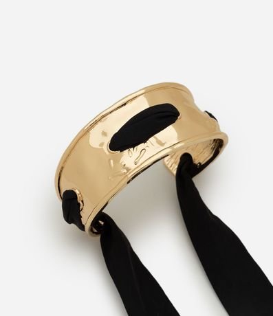Pulsera Rígida en Metal con Tejido Entrelazado 2