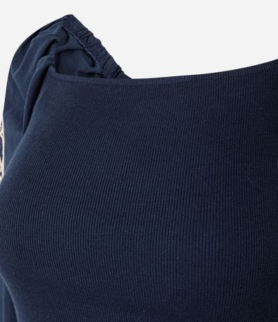 Blusa Manga Larga Abullonada con Bordado de Follaje 5