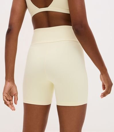 Bermuda Deportiva Regular en Microfibra con Cintura Traspasada 4