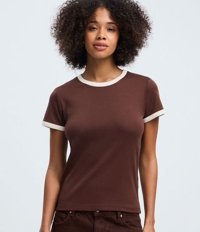 Blusa Baby Look con Mangas y Cuello Contrastantes