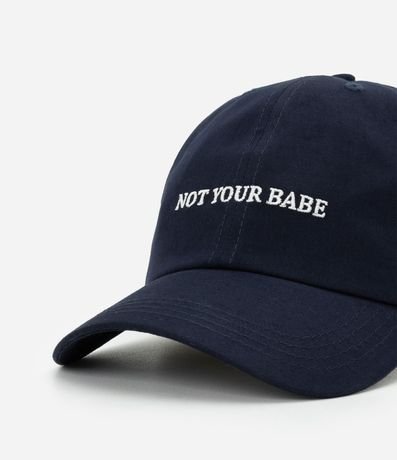 Gorra Aba Curva en Sarga con Bordado Not Your Babe 6