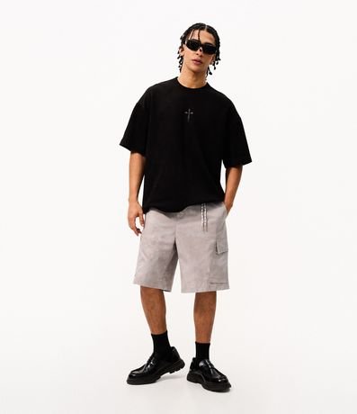 Remera Oversized en Gamuza con Bordado de Cruz Al Frente 2