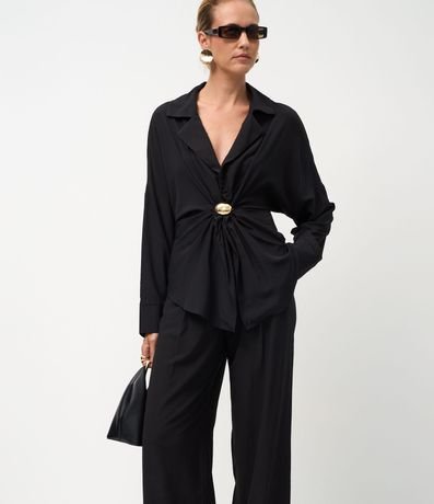 Pantalón Recto Satinado con Cintura Estructurada y Pliegues Delanteros 2