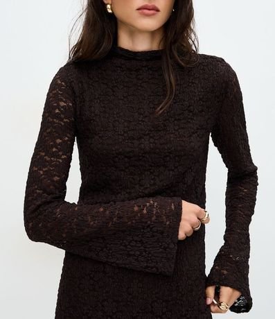 Vestido de Encaje con Manga Larga y Cuello Alto 4