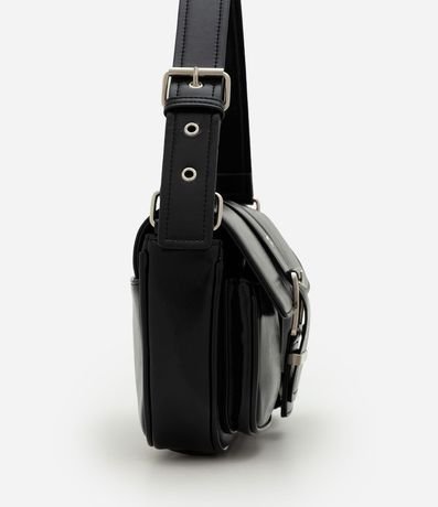 Cartera Shoulder Mediana en PU con Tapa y Bolsillos Delanteros 2