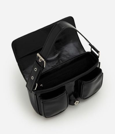 Cartera Shoulder Mediana en PU con Tapa y Bolsillos Delanteros 5