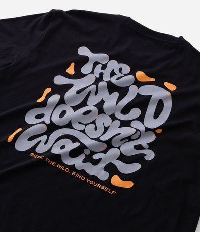 Remera Comfort en Algodón con Estampado Psicodélico The Wild Doesn’t Wait 9