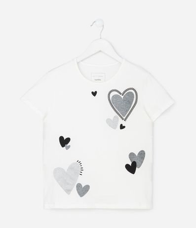 Remera Infantil Slim con Estampado de Corazones con Purpurina– Talle 5 a 14 años