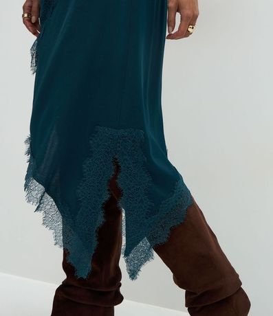 Pollera Midi Satinada con Ruedo Asimétrico y Encaje Aplicado 4