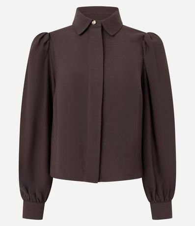 Camisa en Crepé con Botón Diferenciado y Manga Abullonada 5