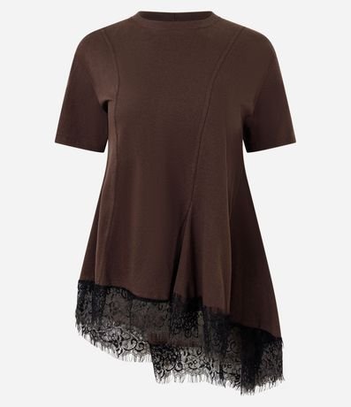 Remera con Recortes Asimétricos y Ruedo de Encaje 4