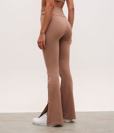 Pantalón Flare Deportiva con Fruncido Lateral y Encaje en el Ruedo 4