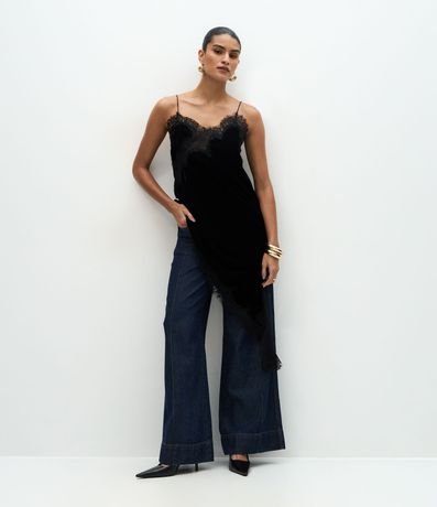 Vestido Corto en Terciopelo con Encaje y Punta 2