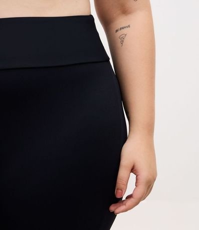 Pantalón Legging Flare Deportiva en Microfibra con Fenda 8