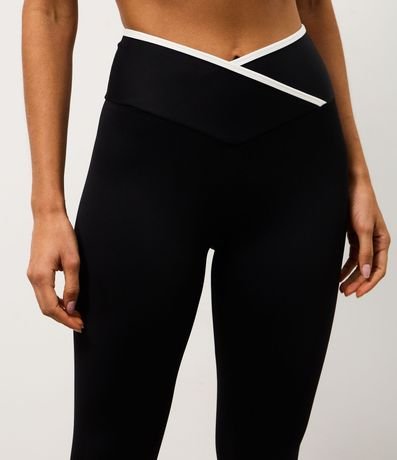 Pantalón Legging Deportiva con Cintura Traspasada y Bies Contrastante 4