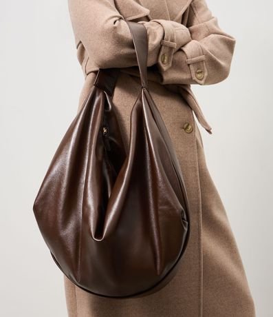 Cartera Hobo Glossy Grande en PU con Asa Ancha 9