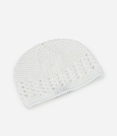 Gorro en Ganchillo con Detalle Contrastante Cutout